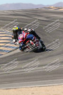 media/Dec-07-2025-CVMA (Sun) [[3e7d2de5dc]]/Race 6-The Shootout/